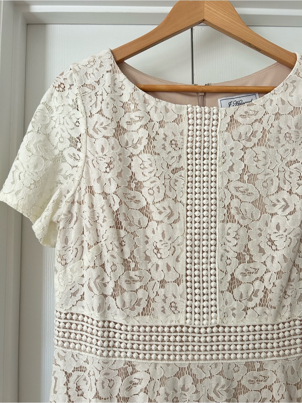 Jessica Howard Cream & White Floral Lace Mini Dress